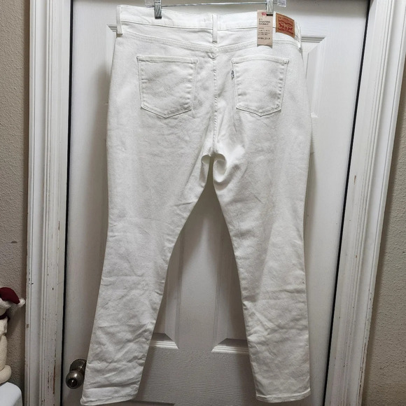 NWT Levi's 311 Shaping Skinny Women's 18M 34x30 White Jeans 34 X 30 - Picture 3 of 12